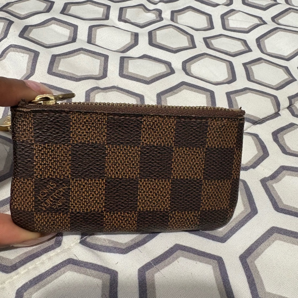 LOUIS VUITTON DAMIER EBENE KEY POUCH